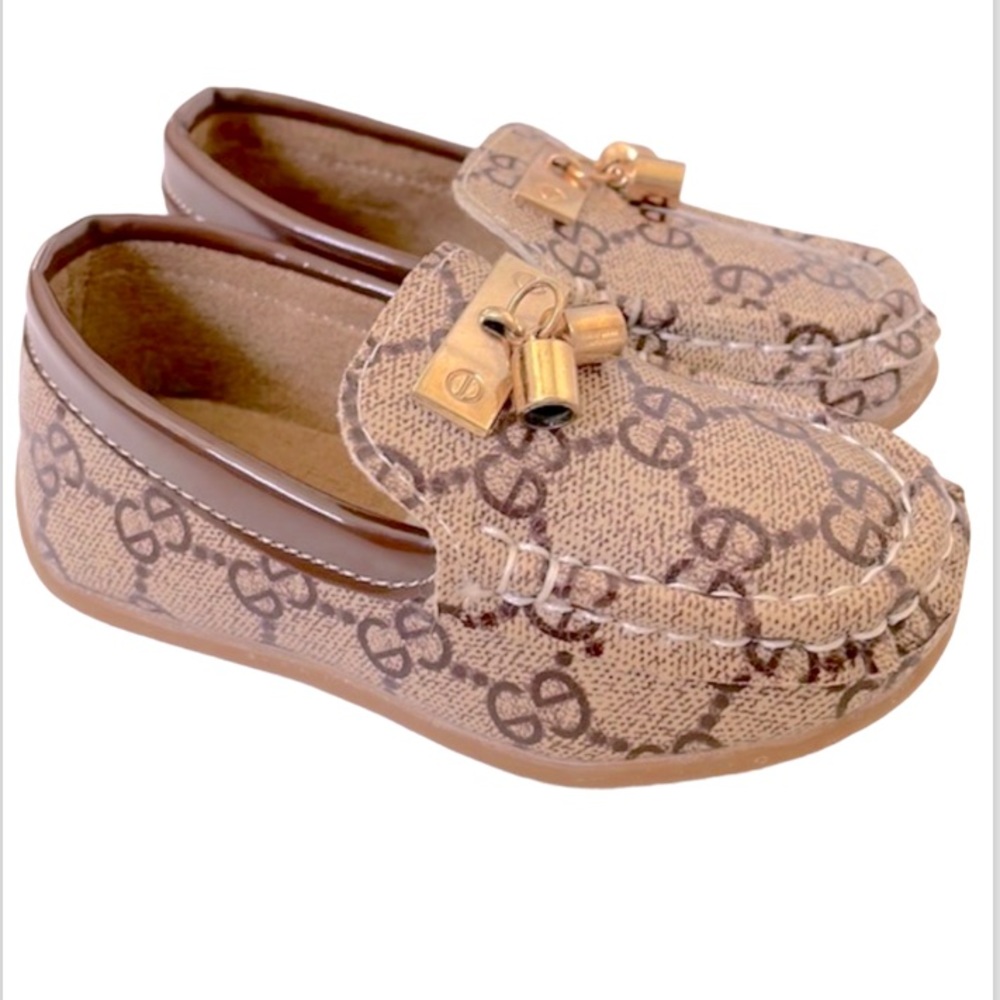 INSPIRED➕Loafer Embellished Shoes NWOT